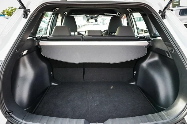 2024 Toyota Corolla Cross GX image 8