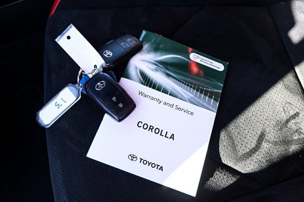 2024 Toyota Corolla Hatch Hybrid ZR image 22