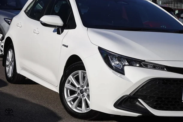 2023 Toyota Corolla Ascent Sport image 2