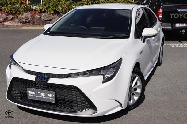 2022 Toyota Corolla Sedan Hybrid Ascent Sport image 2