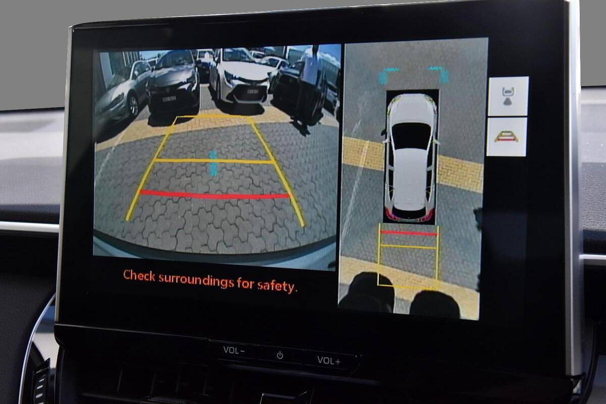 2024 Toyota Corolla Cross GXL Auto 2WD image 12