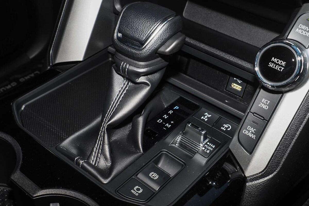 2024 Toyota Landcruiser GX Auto 4x4 image 16