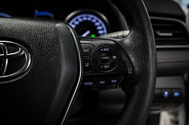2020 Toyota Camry Hybrid Ascent image 18