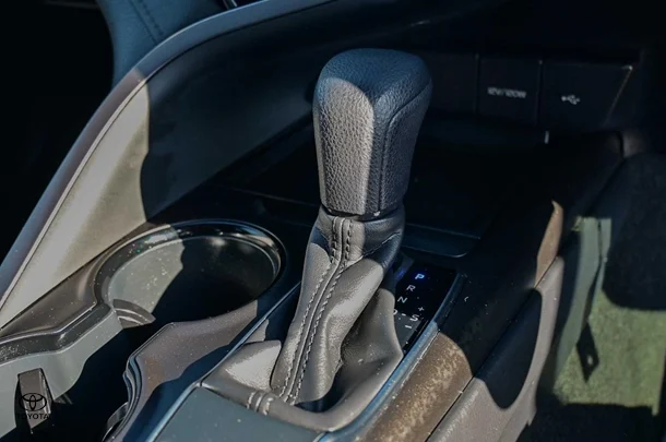 2021 Toyota Camry Ascent image 17