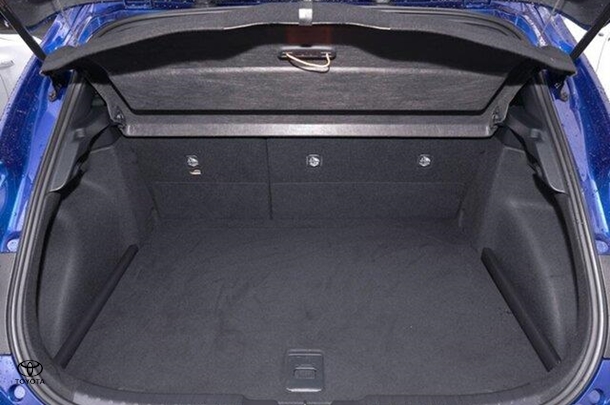 2024 Toyota Corolla Hatch Hybrid Ascent Sport image 10