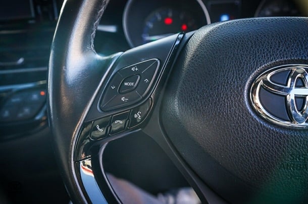2017 Toyota C-HR L3 image 15