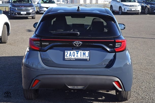 2024 Toyota Yaris HB Hybrid ZR image 11