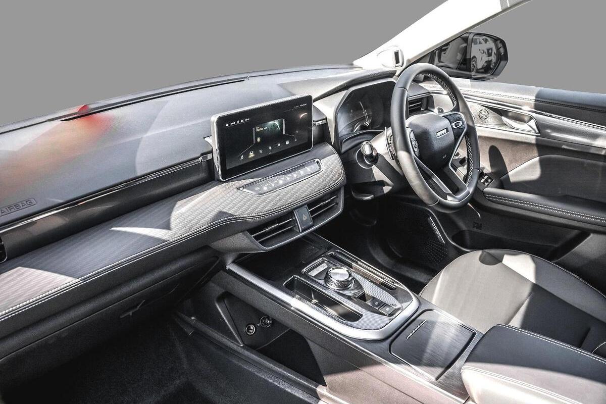 2024 GWM Haval Jolion Lux Auto image 7