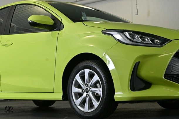2020 Toyota Yaris SX image 6