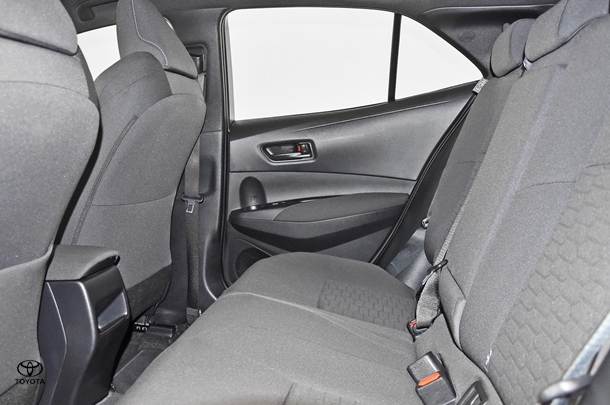 2024 Toyota Corolla Hatch Hybrid Ascent Sport image 19