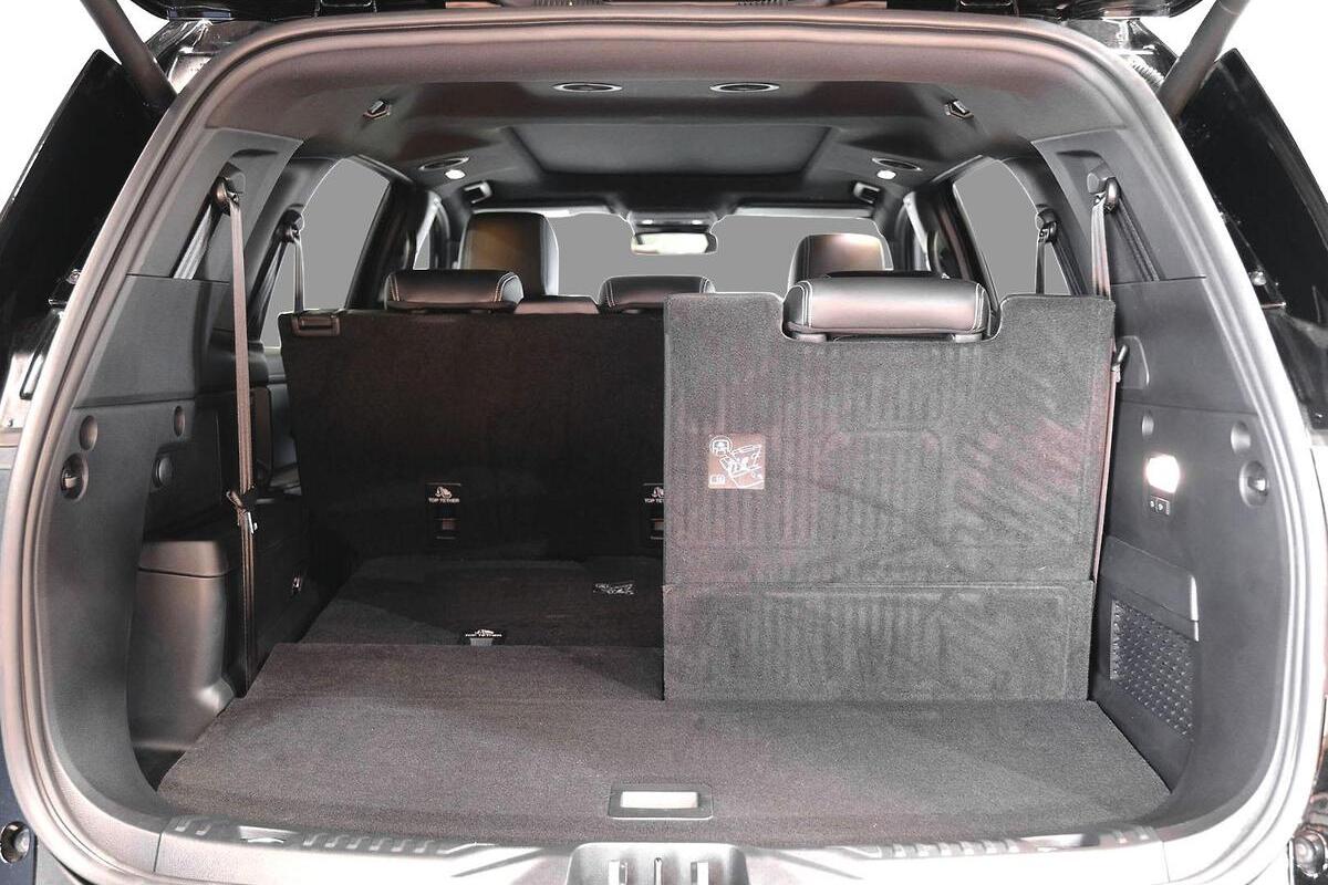 2024 Ford Everest Platinum Auto FullTime 4WD DR MY25.25 image 10