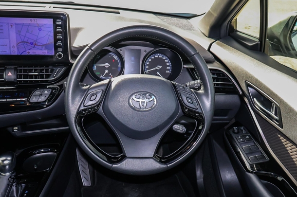 2023 Toyota C-HR Hybrid Koba 2WD image 8