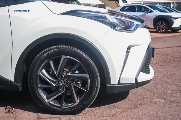 2021 TOYOTA C-HR Hybrid Koba 2WD image 19
