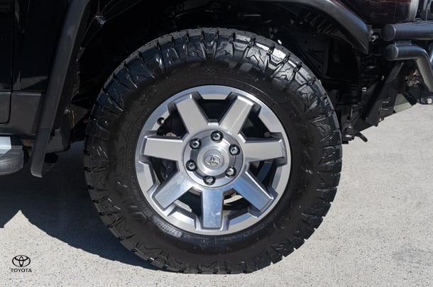 2016 Toyota FJ Cruiser FJ Cruiser image 23
