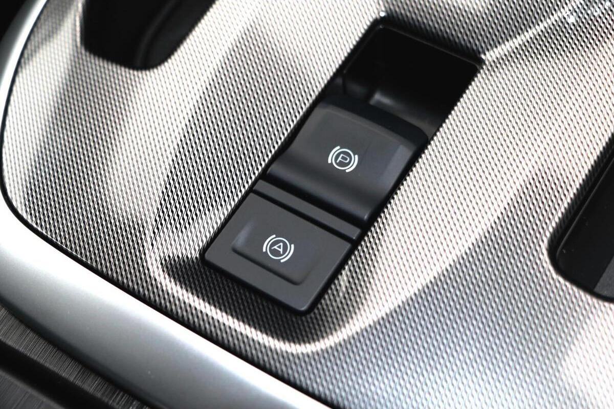 2025 GWM Haval Jolion Lux Auto image 17