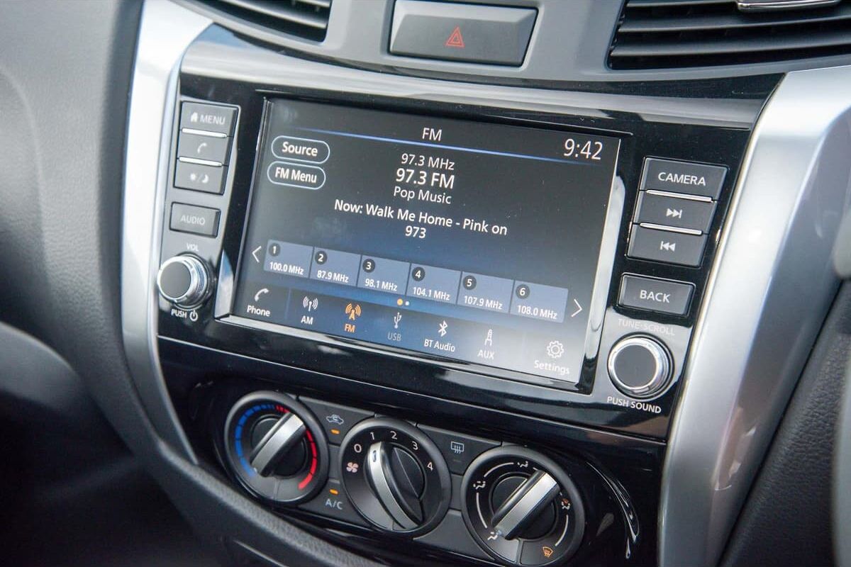 2024 Nissan Navara SL D23 Manual 4x2 MY24 image 10