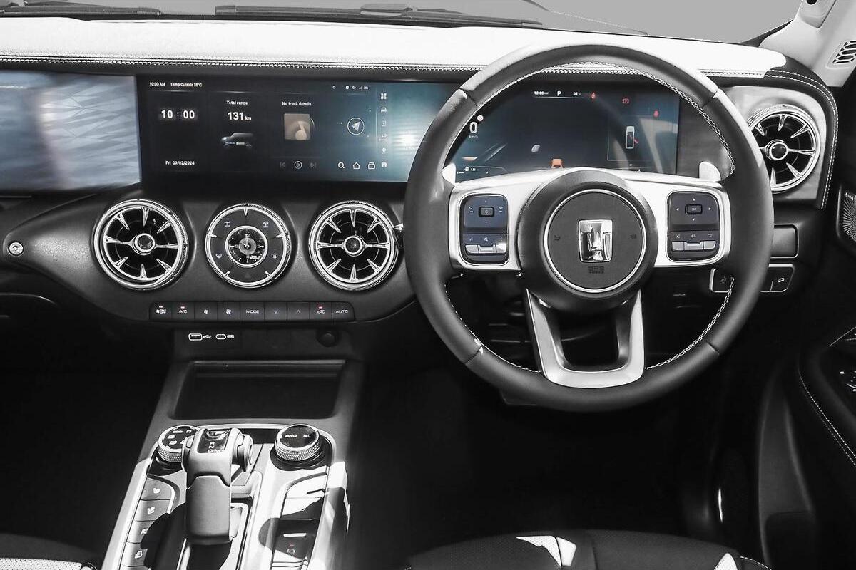 2025 GWM Tank 300 Ultra Hybrid Auto 4x4 image 6