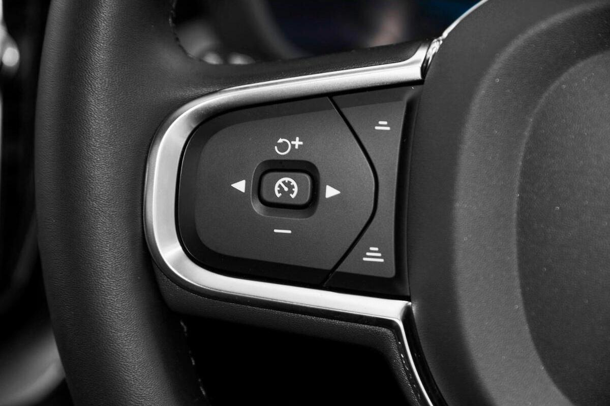 2024 Volvo XC60 Plus T8 Plug-In Hybrid Auto AWD MY25 image 15