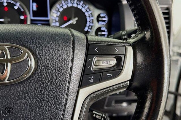 2021 Toyota LANDCRUISER GXL image 18