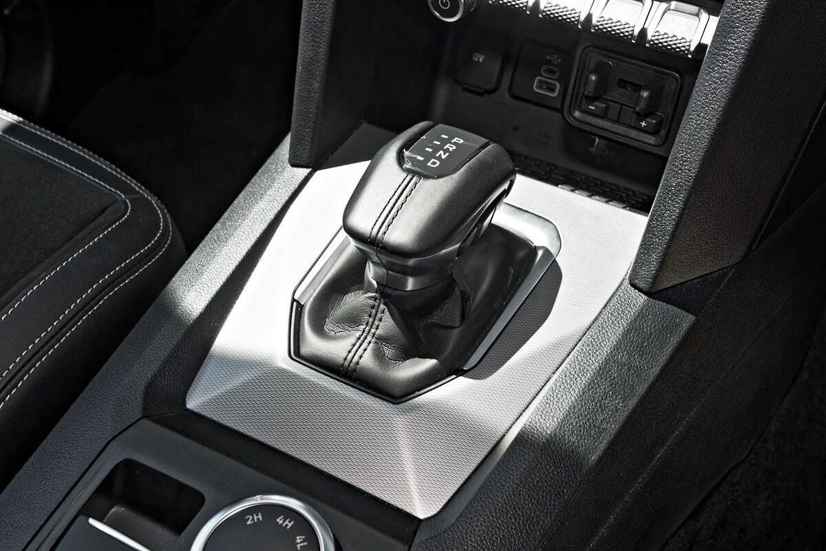 2024 Volkswagen Amarok TDI500 Style NF Auto 4MOT MY23 Dual Cab image 15