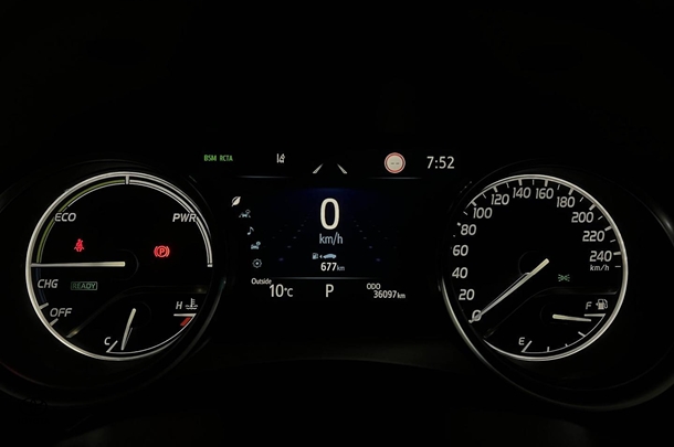 2021 Toyota Camry Hybrid SL image 17