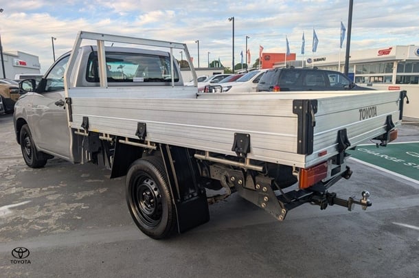 2017 Toyota Hilux Workmate image 6