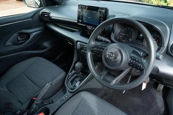 2023 TOYOTA Yaris Ascent Sport image 7