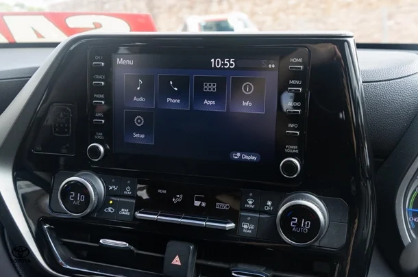 2021 Toyota KLUGER HYBRID GX AWD image 14