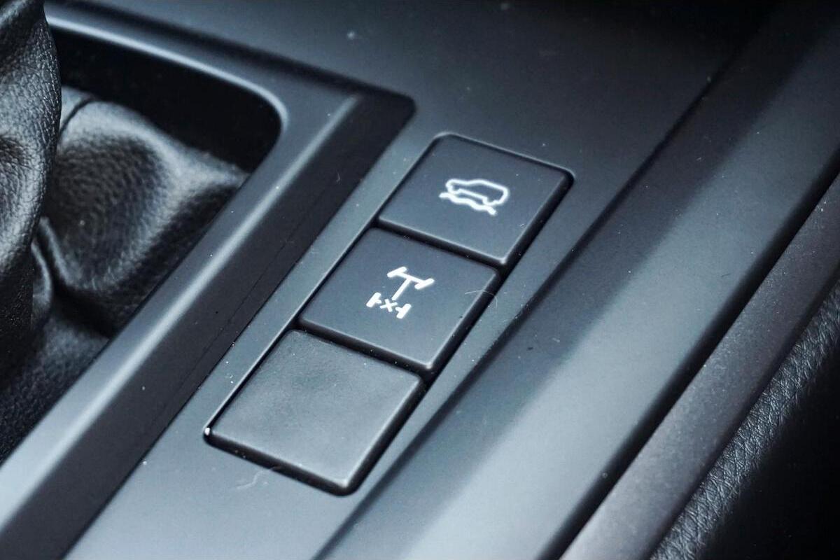 2024 Isuzu D-MAX X-RIDER Auto 4x4 MY24 image 12