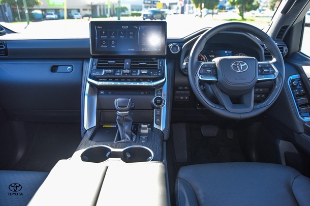 2024 Toyota Landcruiser Sahara ZX image 19