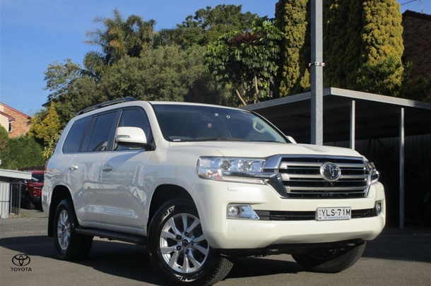 2019 Toyota Landcruiser VX image 9