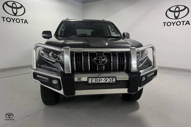 2022 Toyota Prado GXL image 2