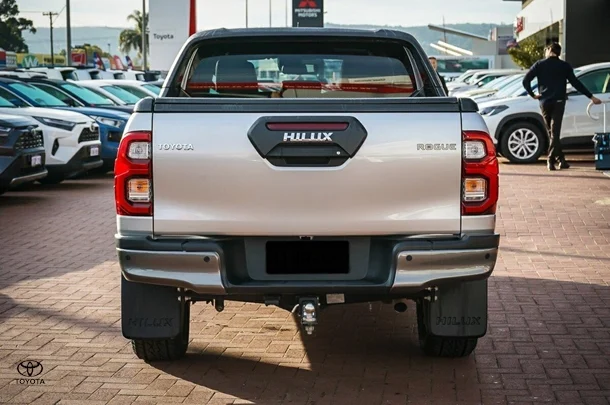 2021 Toyota Hilux 4x4 Rogue image 7