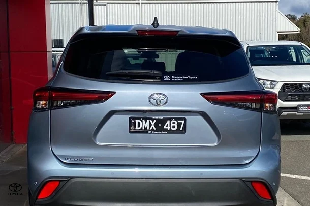 2024 Toyota Kluger GX image 4