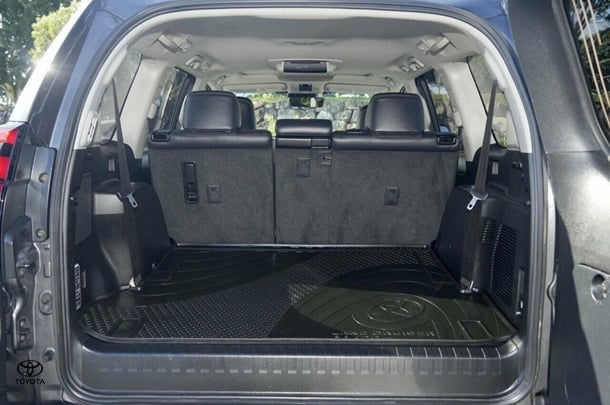 2018 Toyota Prado Kakadu image 10