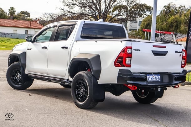 2024 Toyota HILUX GR-S image 2