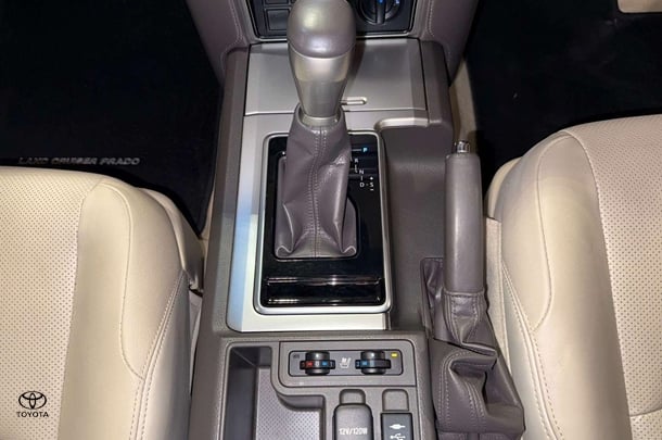 2018 Toyota Prado VX image 28