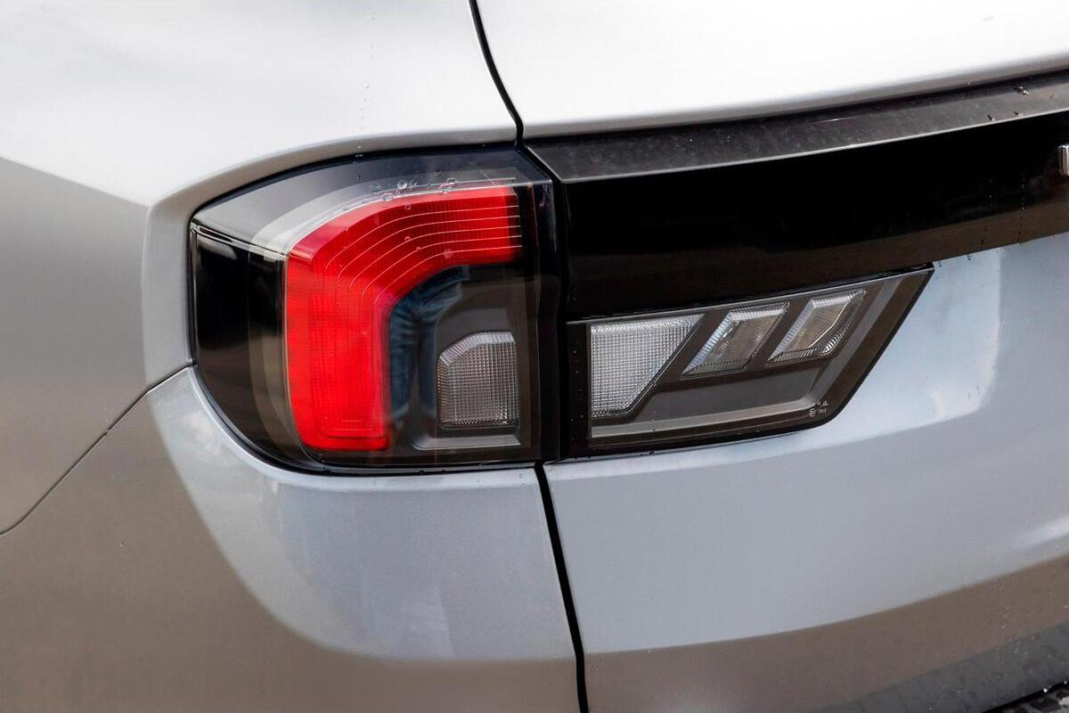 2024 Ford Everest Ambiente Auto RWD MY25.25 image 17