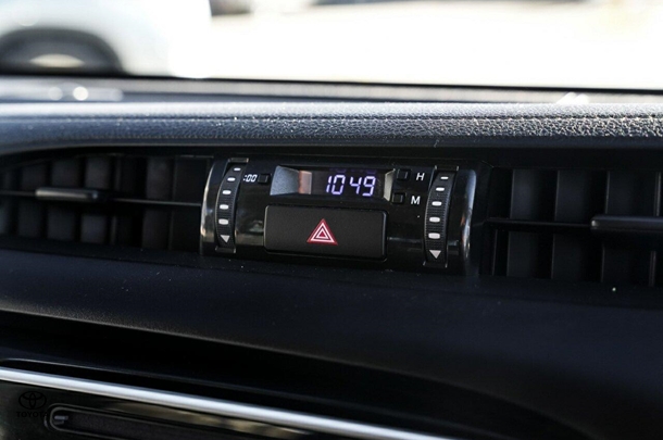 2019 Toyota Hilux 4x2 SR image 10