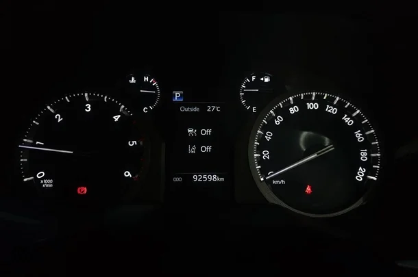 2019 Toyota Prado GX image 14