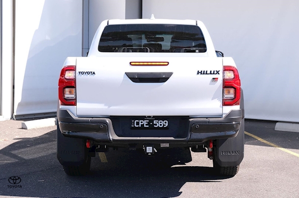 2023 Toyota Hilux GR Sport image 3