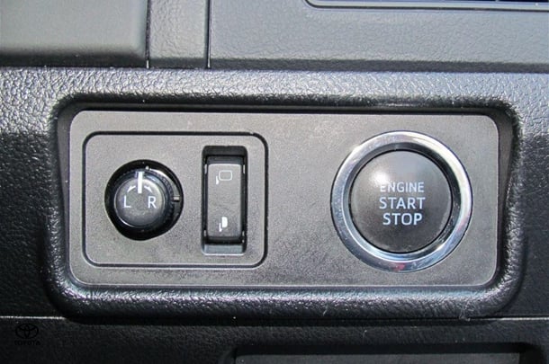 2020 Toyota Prado GXL image 12