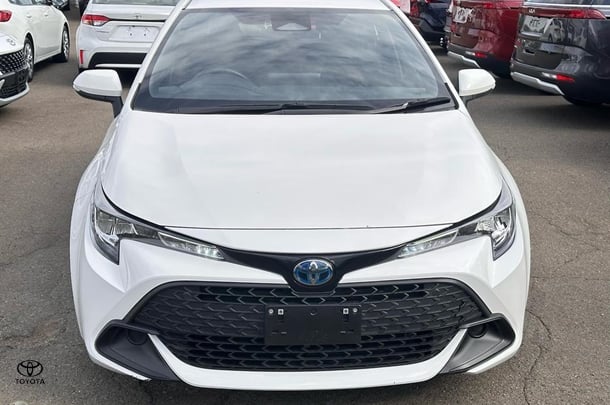 2022 Toyota Corolla Hatch Hybrid Ascent Sport image 4