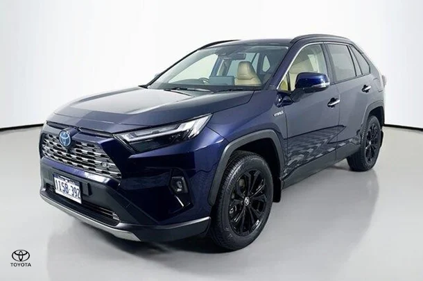 2024 Toyota Rav4 Hybrid Cruiser 2WD image 4