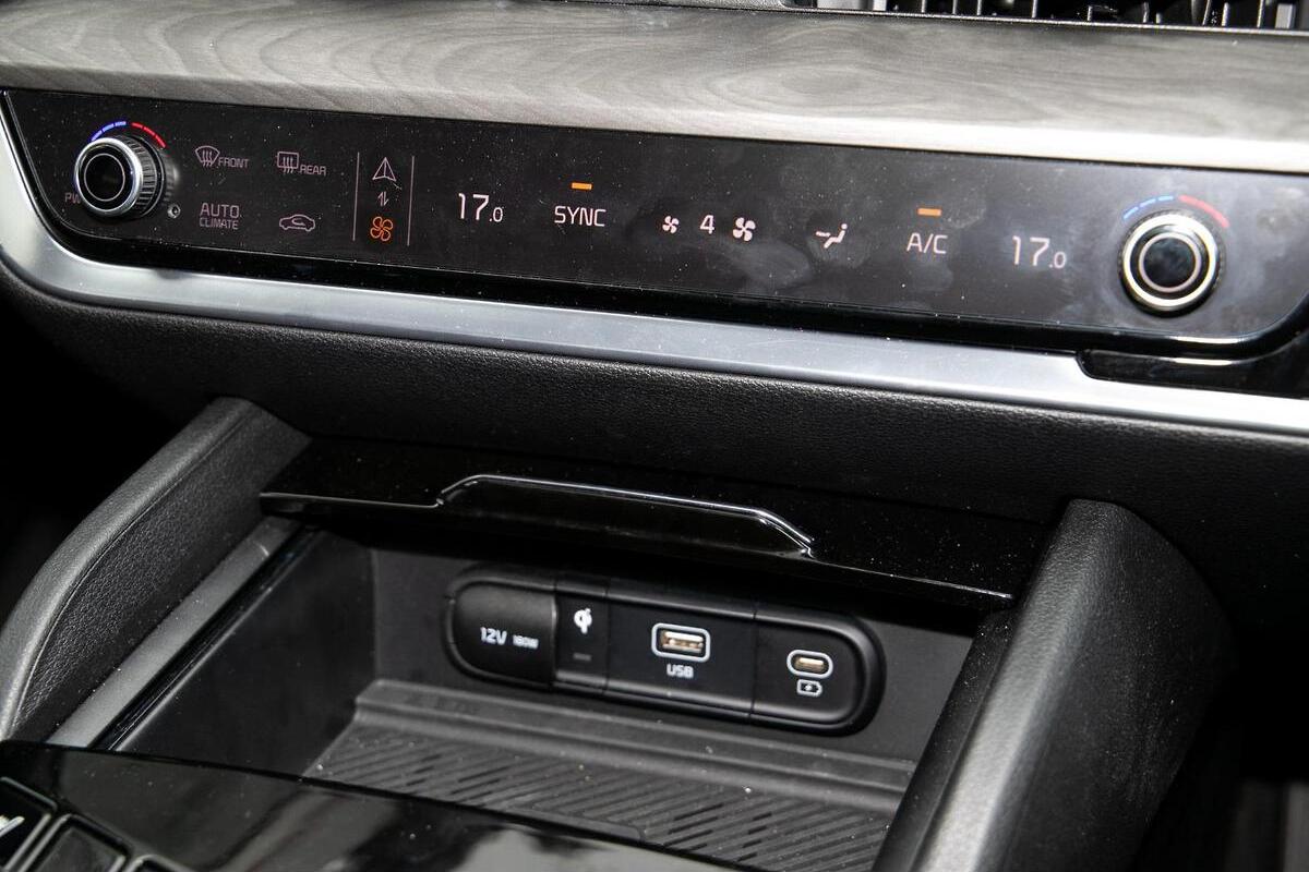 2025 Kia Sportage GT-Line Auto AWD MY25 image 13