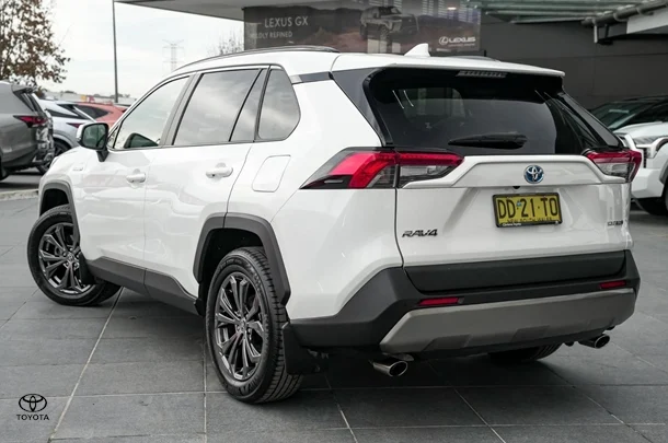 2021 Toyota Rav4 Hybrid GXL-2WD image 3