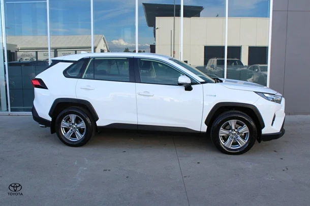 2022 Toyota RAV4 Hybrid GX AWD image 5