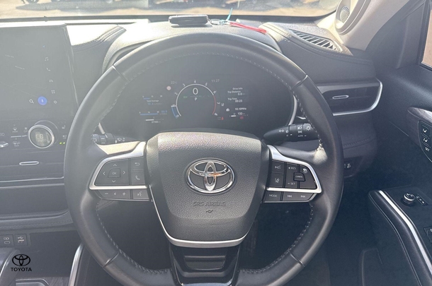 2023 Toyota Kluger 4x2 GRANDE image 14