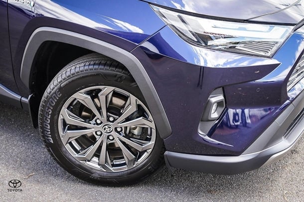 2024 Toyota RAV 4 Hybrid GXL-2WD image 6