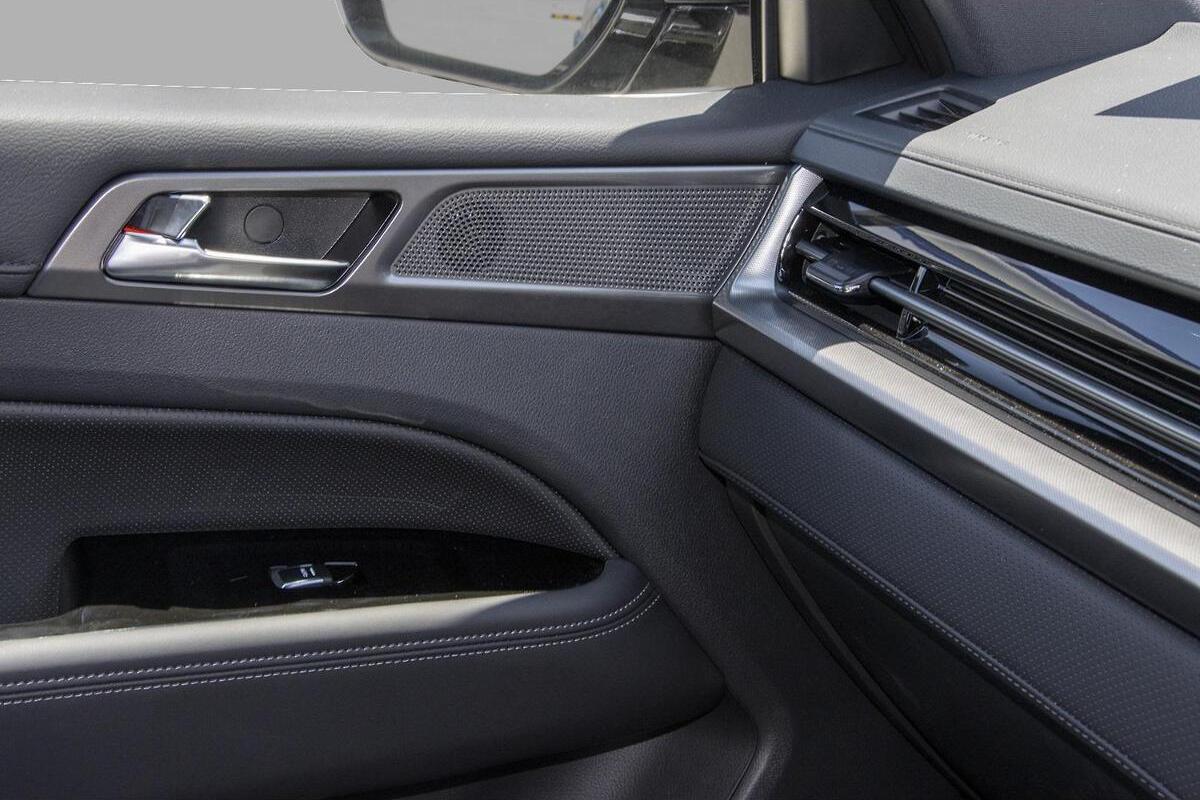 2025 KGM SsangYong Rexton Adventure Auto 4x4 MY24 image 15